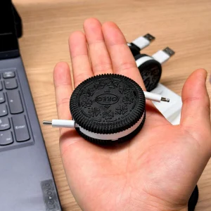 Organizzatore di cavi a forma di Oreo